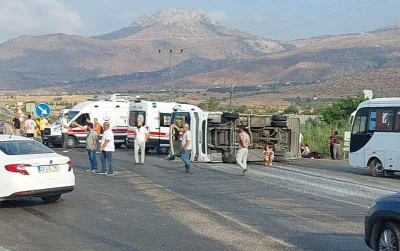 Mersin'de zincirleme kaza! Otobüs karşı şeride geçti: 2 ölü, 35 yaralı-3