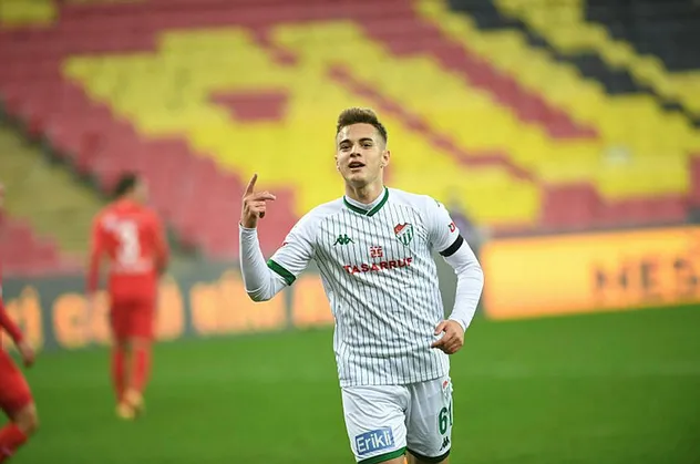 St. Etienne Bursaspor'un genç yıldızı Batuhan Kör'ün peşinde