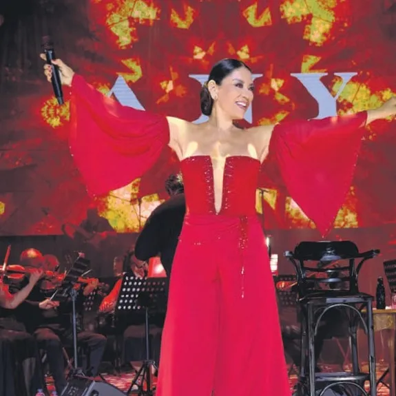 Kırmızılar içinde