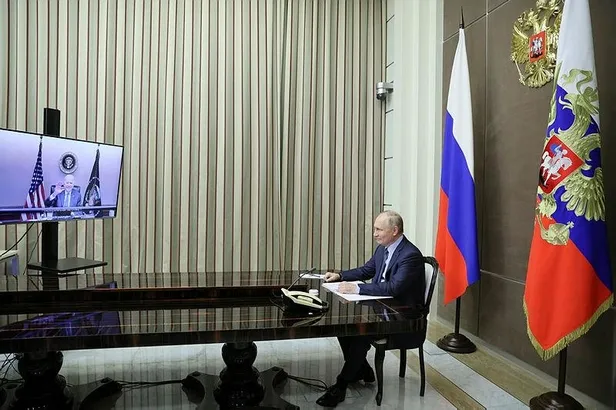 abd-baskani-biden-ve-rusya-devlet-baskani-vladimir-putin-arasinda-ukrayna-gorusmesi-1638894263754.jpeg ABD Başkanı Biden ve Rusya Devlet Başkanı Vladimir Putin arasında 'Ukrayna' görüşmesi!-1