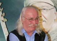 CHPli Cahit Berkay 3 vekilin istifasında demokrasiyi unuttu hakaret etti