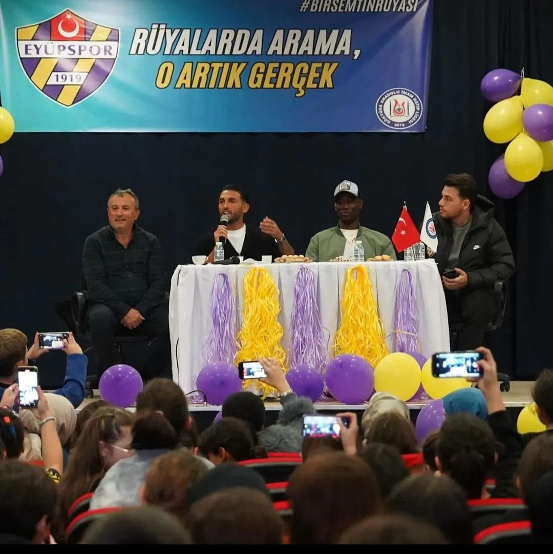 Eyüpsporlu yıldızlar öğrencilerle buluştu!