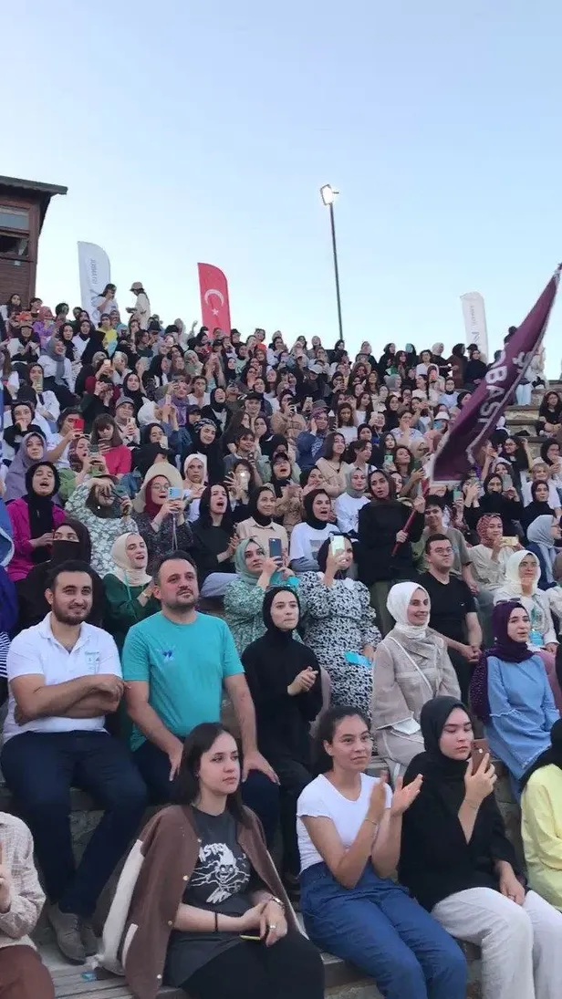 baskan-erdogan-tugva-kampindaki-genclere-seslendi-2023-mesaji-1658865618923.jpeg Başkan Erdoğan TÜGVA kampındaki gençlere seslendi... 2023 mesajı-3