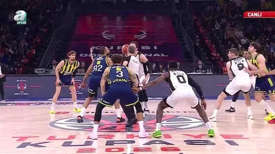 Fenerbahçe Beko 22-24 Beşiktaş GAİN | 1. Periyot sonucu