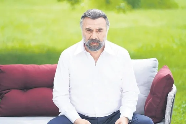 Derya Baykal, önceki gün kızı Müjgan Ferhan Şensoy ile Cihangir'deydi-3