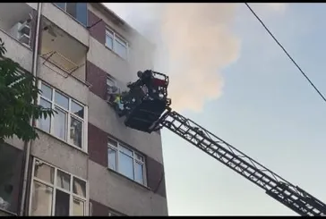 Esenler'de ailesiyle tartıştı evi ateşe verdi!