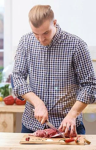 Bilim Kurulu Üyesi Prof. Dr. Tevfik  Özlü: Kurban etinde bulaş riski olabilir