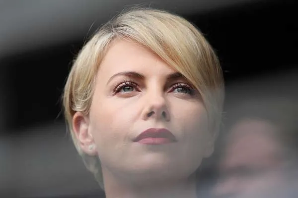 Charlize Theron'dan ABD'ye sert tepki!-1
