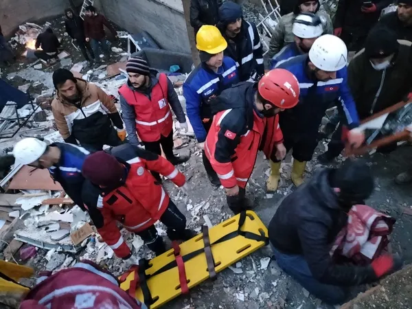 1676444358587.jpg STK'ları hedef alan Murat Yetkin çark etti: "Sorunum olduğunu kabul ediyorum"-11