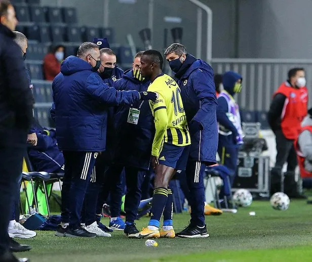 Fenerbahçe'ye büyük umutlarla transfer edilen Mbwana Samatta sezonun en büyük hayal kırıklıklarından biri oldu-3