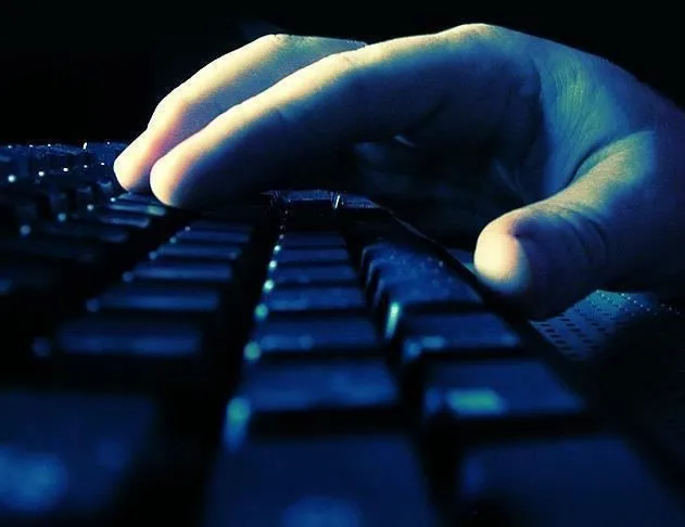 Okul saldırıları sonrası sosyal medyadan tehdit: 25 şüpheli hakkında gözaltı kararı verildi