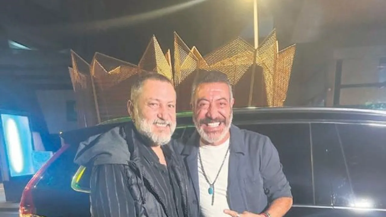 Aşk sorularına güldü