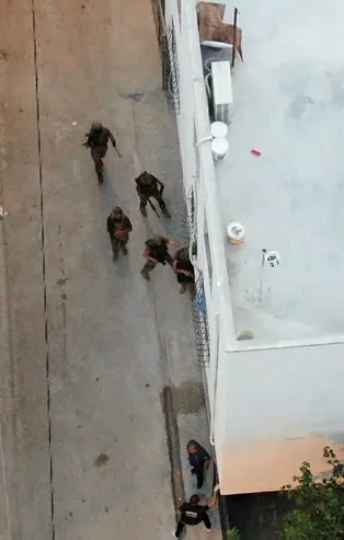 Yakalanmamak için bakın hangi yöntemi kullanmışlar! Uyuşturucu satıcılarına darbe