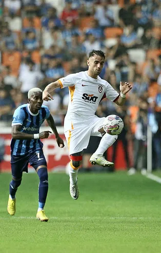 Galatasaray'ın genç yıldızı Yunus Akgün'ün menajerinden flaş sözleşme açıklaması: Önümüzdeki günlerde...