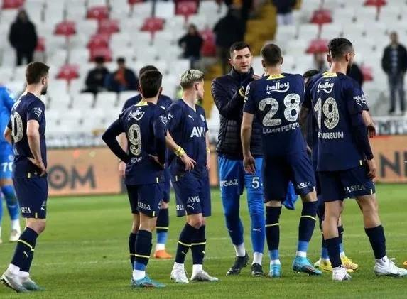 fener-gozunu-palmaya-dikti-sari-lacivetlilerin-transferde-4-rakibi-daha-bulunuyor-1683068158674.jpeg Fener gözünü Palma’ya dikti: Sarı-Lacivetliler'in transferde 4 rakibi daha bulunuyor!-4