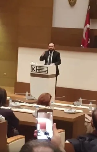 Kadıköy Belediye Meclisinde PKK kavgası!