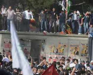 HDP mitinginde patlama