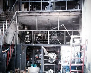 Bursadaki fabrikada yaşanan patlama anı kameralarda