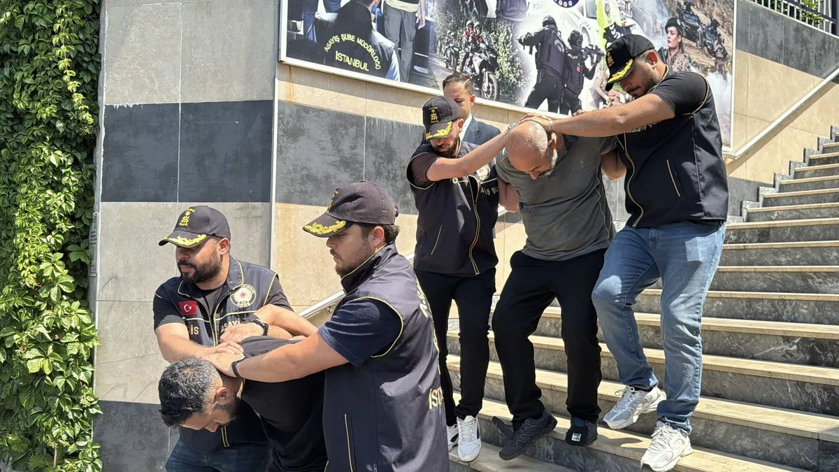 1785764376877.jpeg Pendik'te kanlı pusu! İş insanı Ercan Ekşi şantiye girişinde öldürüldü: Saldırgan Taksim'de yakalandı-5