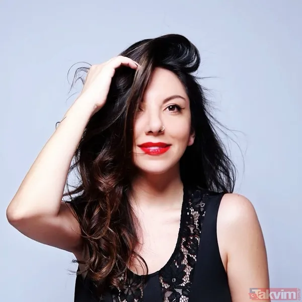 Güldür Güldür’ün Mehtap’ı Meltem Yılmazkaya’nın sevgilisine bakın! Fena aşka geldi kumsalda sarmaş dolaş paylaştı ortalık yıkıldı - 2