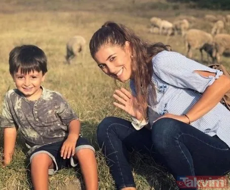 Nadide Sultan'dan 'At suratlı' çıkışı "Bir dudağı yerde bir dudağı gökte" Daha önce 'Otoban lastiği' demişti estetik sözleri sonrası... - 25