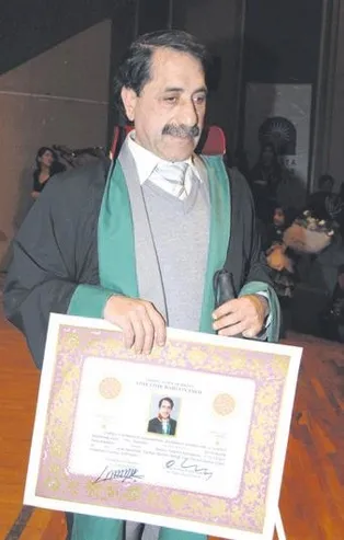 İyiyi kötüyü 'gör'dü