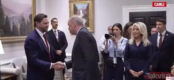 ABD'deki zirveden tarihi kareler! Trump kapıda karşıladı koltuğunu çekti Başkan Erdoğan şeref defterini imzaladı - 5