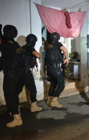 Adana'da DEAŞ'a şafak baskını: 7 gözaltı