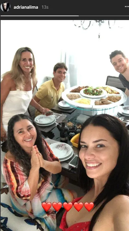 Adriana Lima'dan sürpriz adım!-4