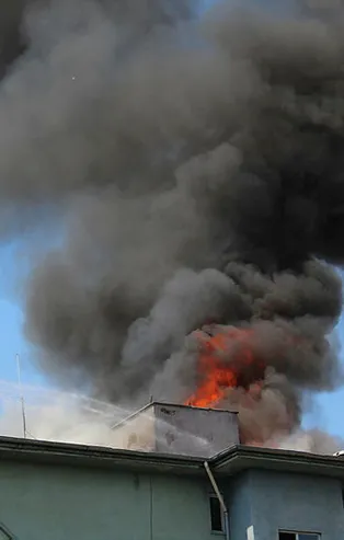 Denizli'de 112 istasyonunda korkutan yangın