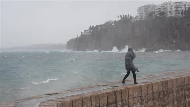 mgm-yagis-raporu-hafta-sonu-hava-nasil-olacak-ankara-istanbul-izmir-1773468585303.jpg MGM yağış raporu: Hafta sonu hava nasıl olacak? Ankara, İstanbul, İzmir-7