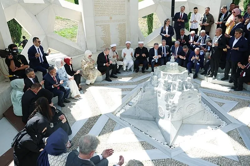 Başkan Erdoğan'dan 15 Temmuz Şehitler Makamı'nda Kur'an-ı Kerim tilaveti-4