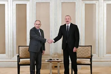 Aliyev Paşinyan Abu Dabi'de görüştü!