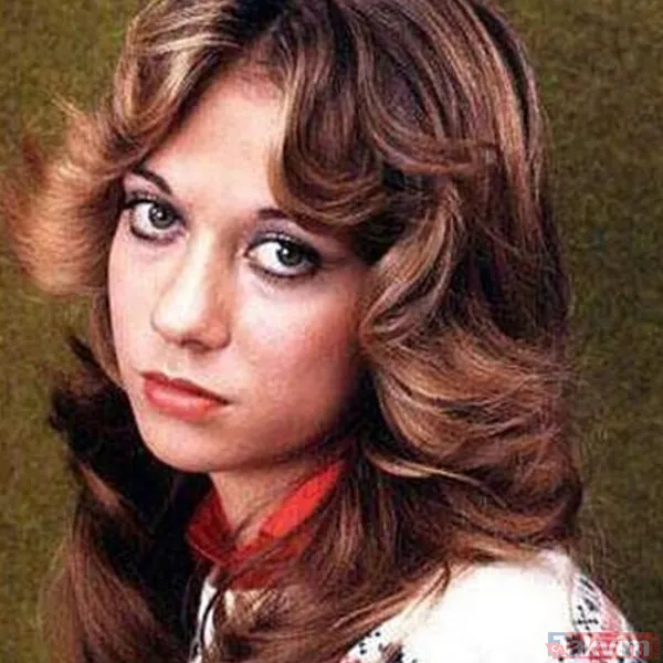 67'lik Yeşilçam yıldızı parmak ısırttı! Aile Şerefi’nin Zeynep’i Itır Esen son haliyle olay! “Yılların eskitemediği nadir güzellerden” - 23