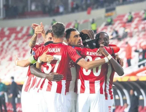 Yiğido zafer peşinde