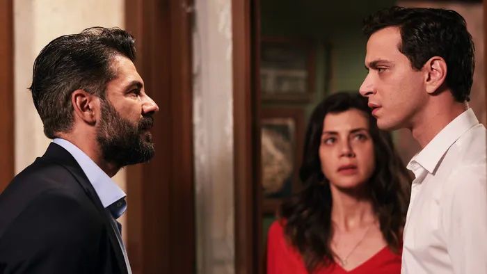 omer-dizisinde-kantarin-topuzunu-kaciracak-ayrilik-pilisini-pirtisini-toplayip-gonderdiler-1705656464912.jpg Ömer dizisinde kantarın topuzunu kaçıracak ayrılık! Pılısını pırtısını toplayıp gönderdiler-2