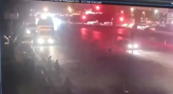 SON DAKİKA: Yerli aşı için ithal edilen malzemelerini çaldılar! Şüphelilerin TIR'la kaçış anları kamerada: Çete yakalandı-2