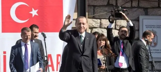 Erdoğan Sırbistan'da konuşurken, FETÖ yuhalandı