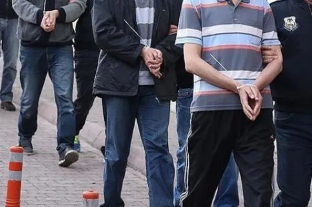Gaziantep'te FETÖ operasyonu: 12 gözaltı