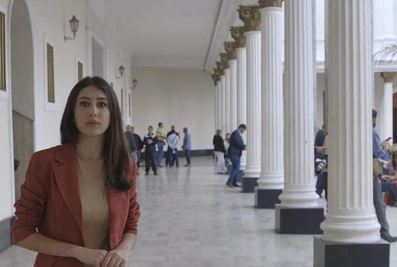 İtalyan gazeteci gözaltında!