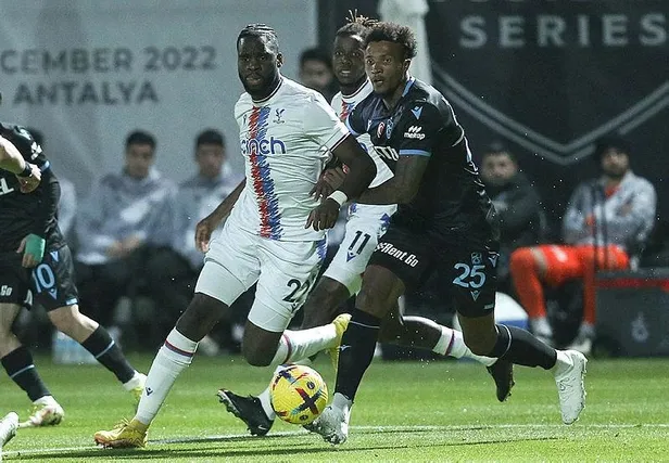trabzonspor-hazirlik-macinda-crystal-palace-ile-2-2-berabere-kaldi-1670436961714.jpeg