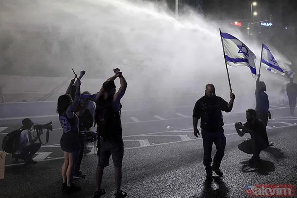 İsrail sokakları karıştı | Tel Aviv sokaklara döküldü! Katil Netanyahu'ya tepki yağdı: İstifa et - 32