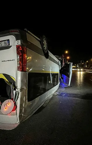 Bariyerlere çarptı takla attı! Öldüğünü sanan yakınları gözyaşlarına boğuldu! Yer: Bursa