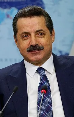 Bakan Çelik: 733 kişi ihraç edildi