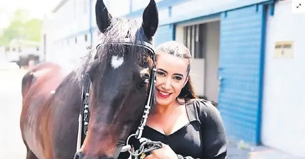 Türkiye’nin ilk kadın yarış spikeri Esen Gök evinde ölü bulundu