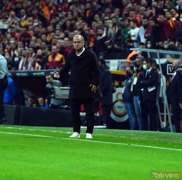 Galatasaray - Fenerbahçe derbisinde olay! Fatih Terim kırmızı Vitor Pereira sarı kart gördü - 11