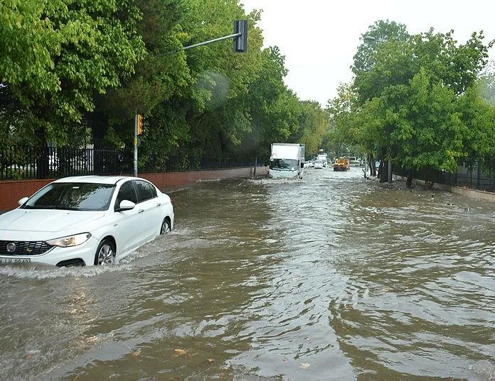 CHP’li İBB suya battı!