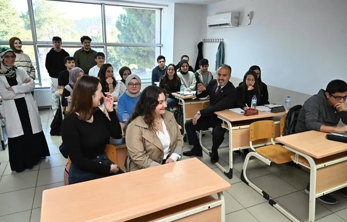 universite-yolunda-buyuksehir-yaninizda-1697551666236.jpeg Üniversite yolunda Büyükşehir yanınızda-3
