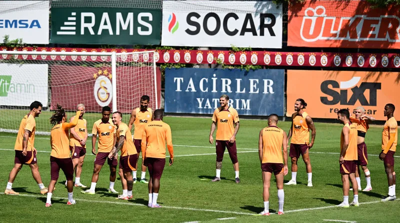 Okan Buruk'tan Zaha kararı! İşte Galatasaray'ın Samsunspor maçı 11'i - 15