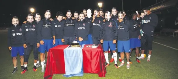 Trabzon’da Mustafa için maskeli sürpriz